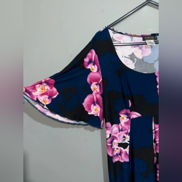 Kevan Hall women beautiful dress - Picture 2 of 6